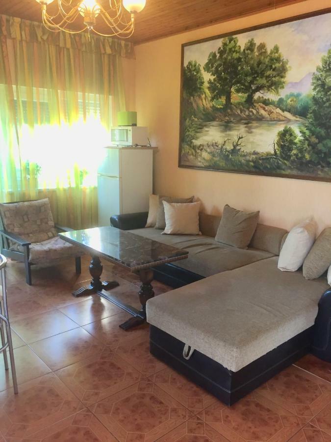 Big Apartman Hajdúszoboszló 外观 照片
